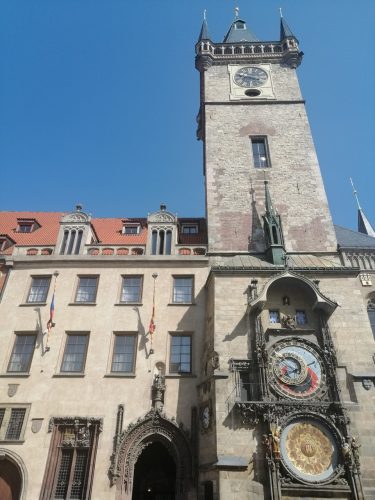 Glockenturm-mit-Aposteln